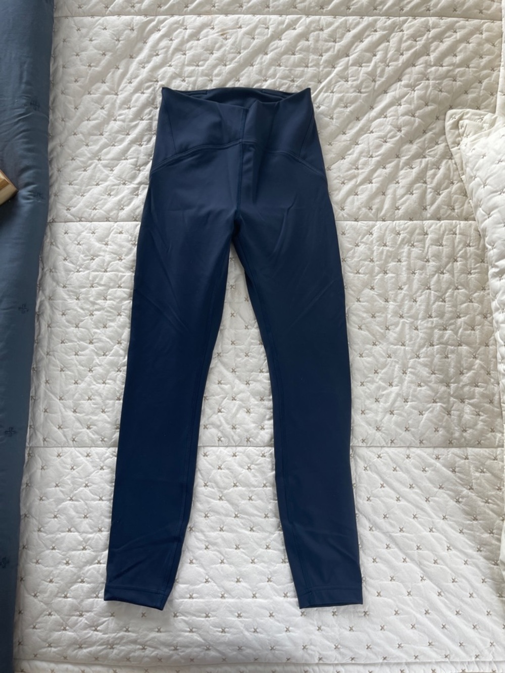 Lululemon High-Waist Navy Active Leggings S